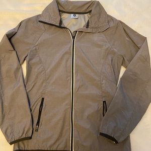Layer 8 Run and rain jacket for women